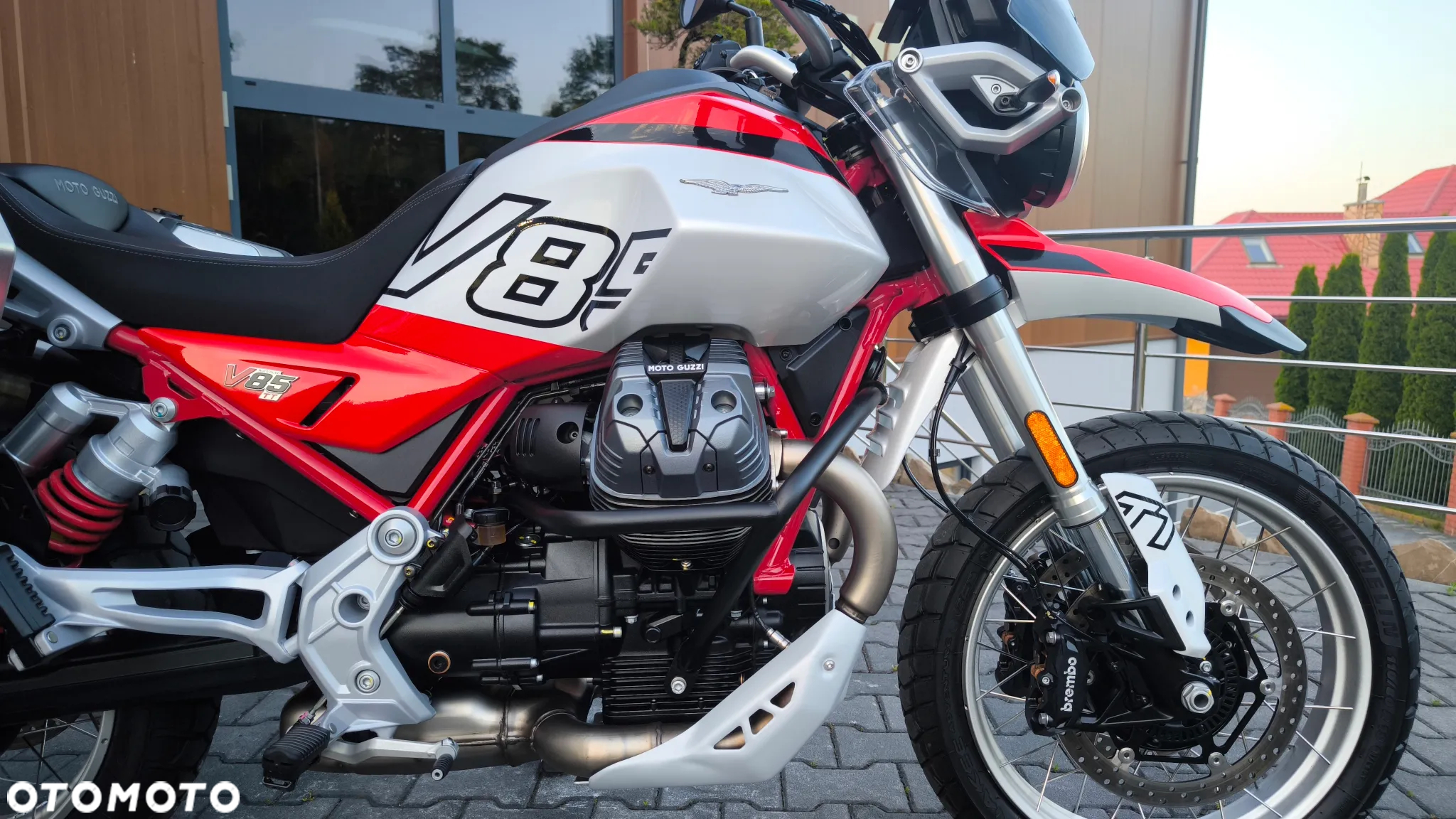 Moto Guzzi V85 - 14