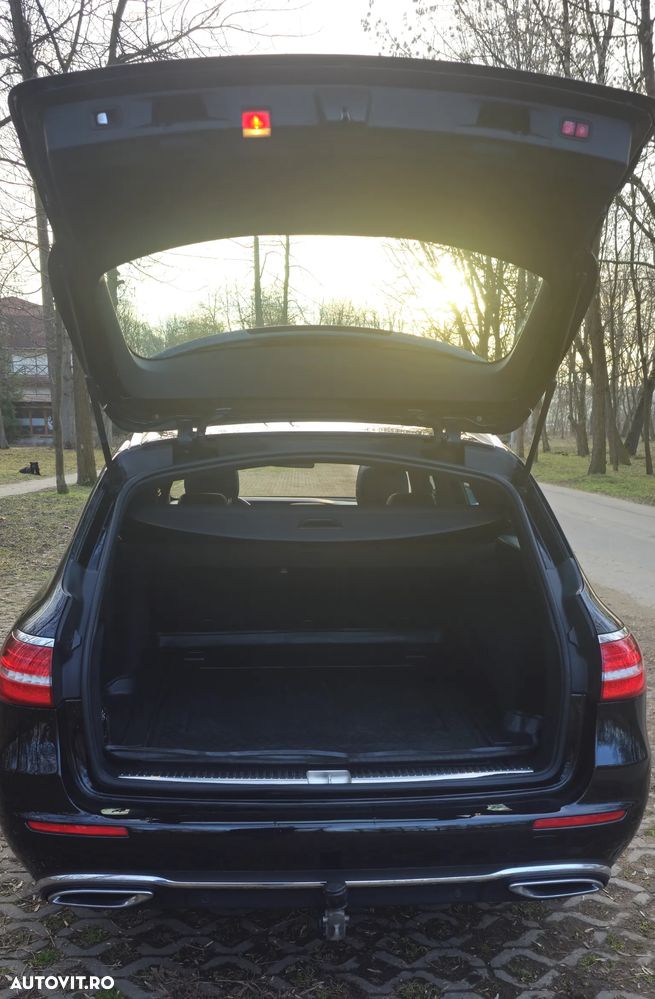 Mercedes-Benz E 220 d 9G-TRONIC Exclusive - 17