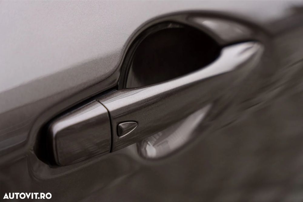 Nissan Qashqai 1.6 DCI Xtronic TEKNA+ - 11