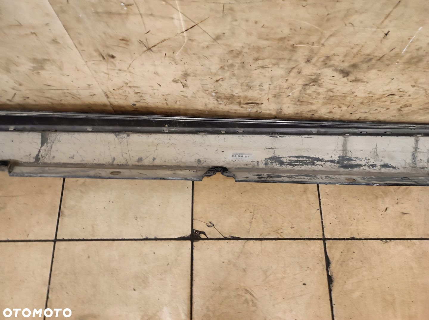Listwa progowa próg prawy C Klasa W205 205 lift kombi - 10