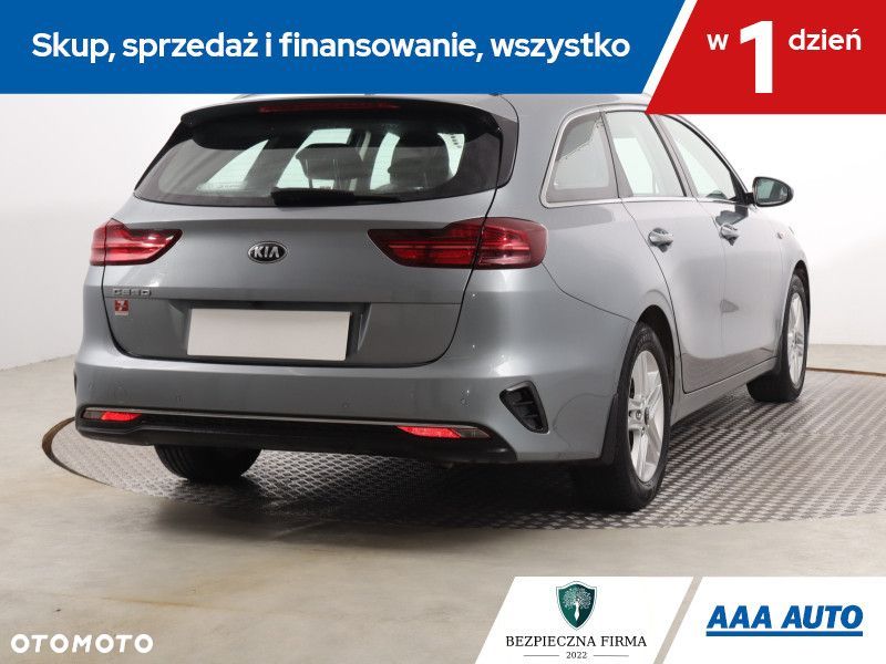 Kia Ceed - 7