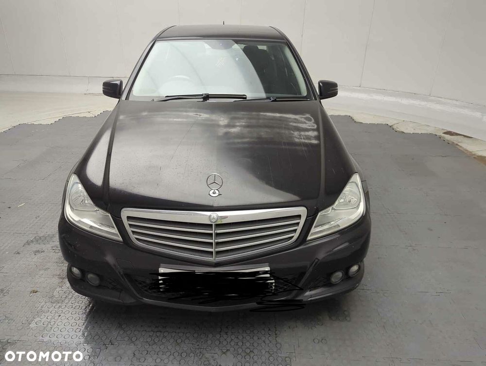 Mercedes-Benz Klasa C 220 CDI DPF (BlueEFFICIENCY) 7G-TRONIC - 3