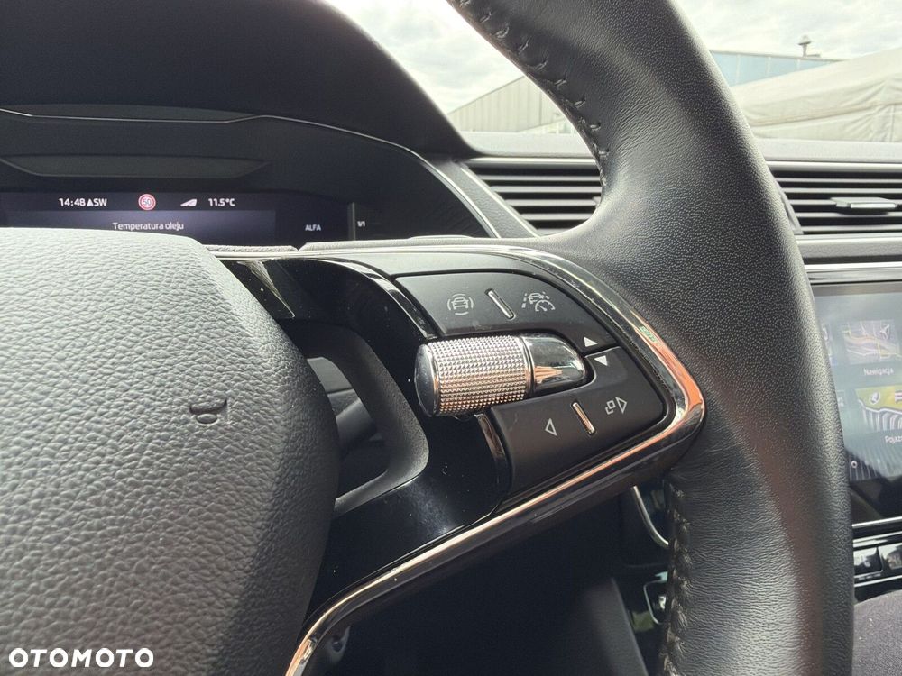 Skoda Superb 2.0 TDI SCR Style DSG - 24