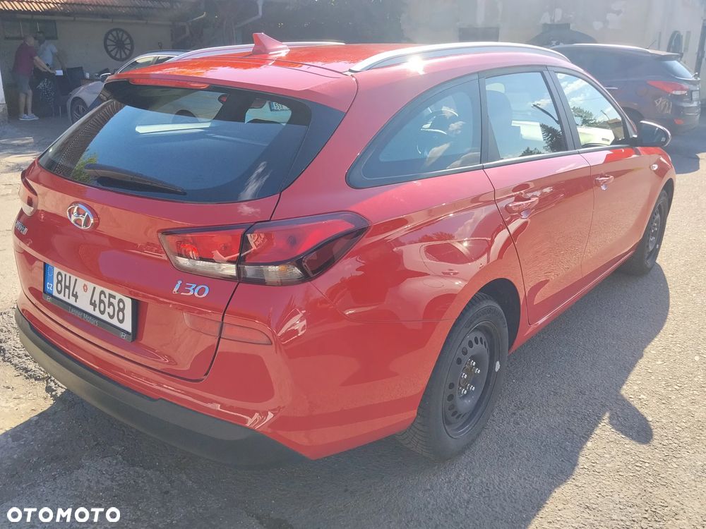 Hyundai i30 1.5 DPI Smart - 4