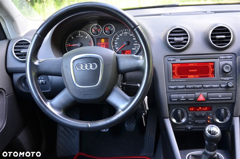 Audi A3 Sportback 2.0 TDI Ambiente - 17