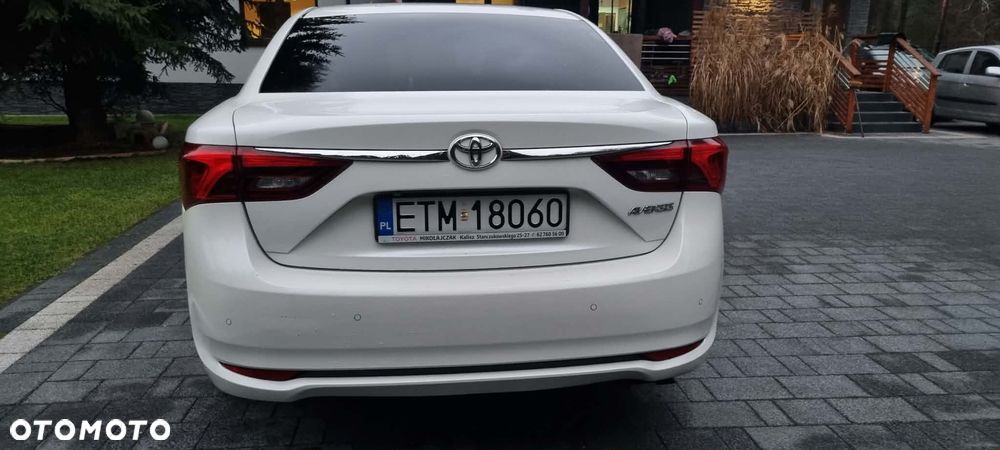 Toyota Avensis 2.0 Selection MS - 16