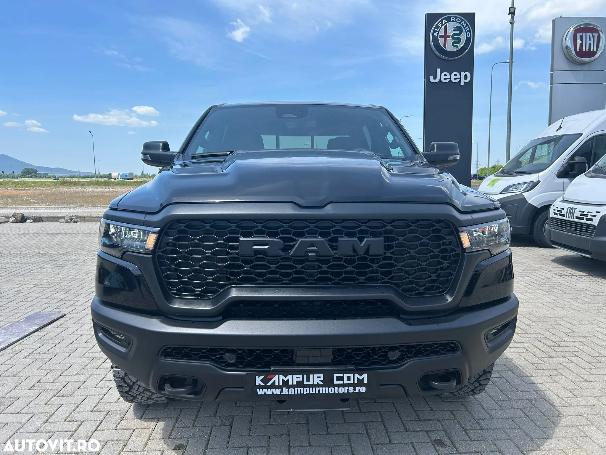 Dodge RAM 1500 REBEL - 2