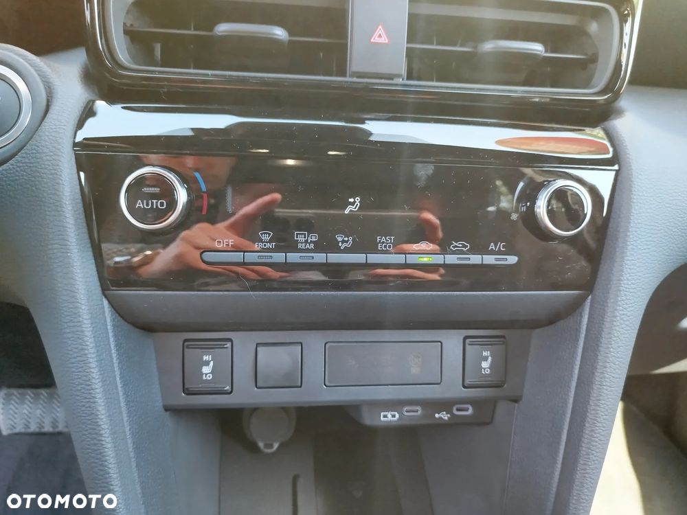 Toyota Yaris 1.5 Style CVT - 20