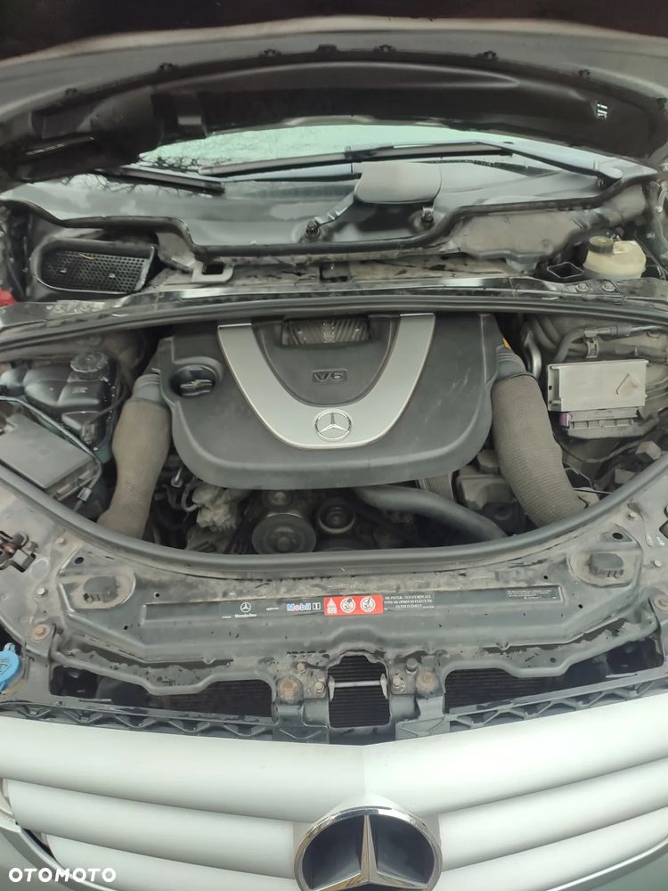 Mercedes-Benz Klasa R 350 4-Matic - 12