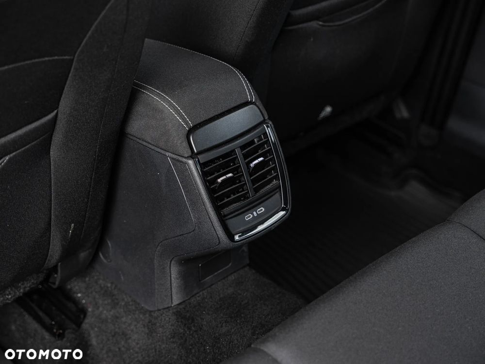 Skoda Kamiq 1.5 TSI Selection DSG - 33