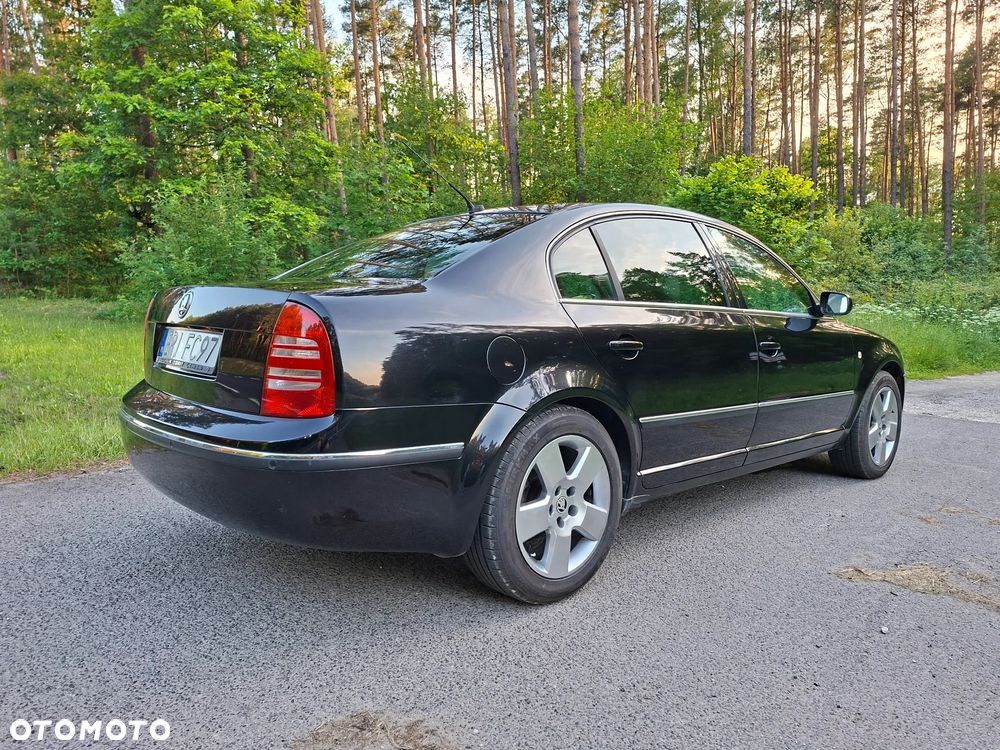 Skoda Superb 2.8 V6 Tiptronic Elegance - 21