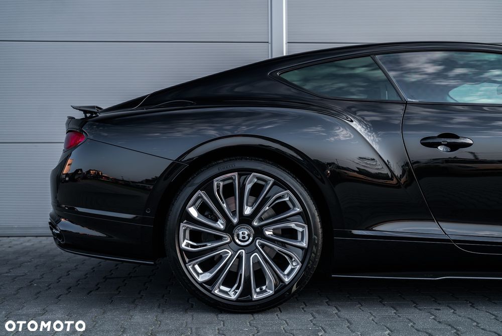Bentley Continental GT V8 Mulliner - 11