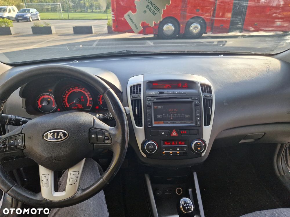 Kia Ceed 1.6 Crdi Comfort + - 11