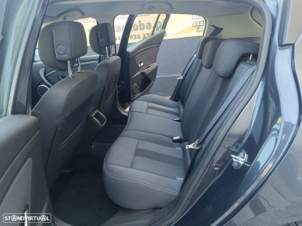 Renault Mégane 1.5 dCi Confort - 14