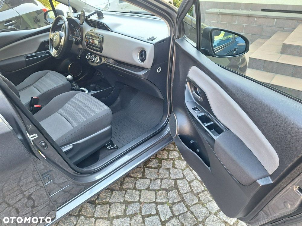Toyota Yaris - 13