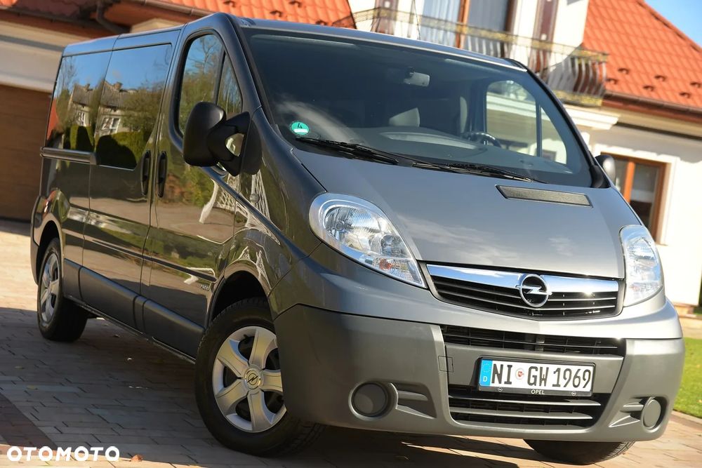 Opel Vivaro - 11
