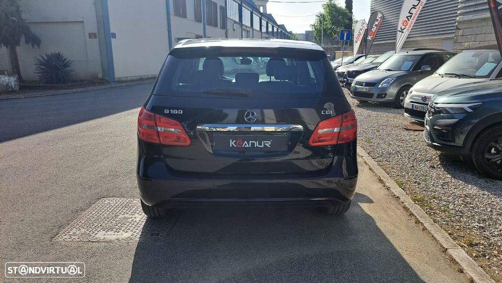Mercedes-Benz B 180 CDI Urban - 18