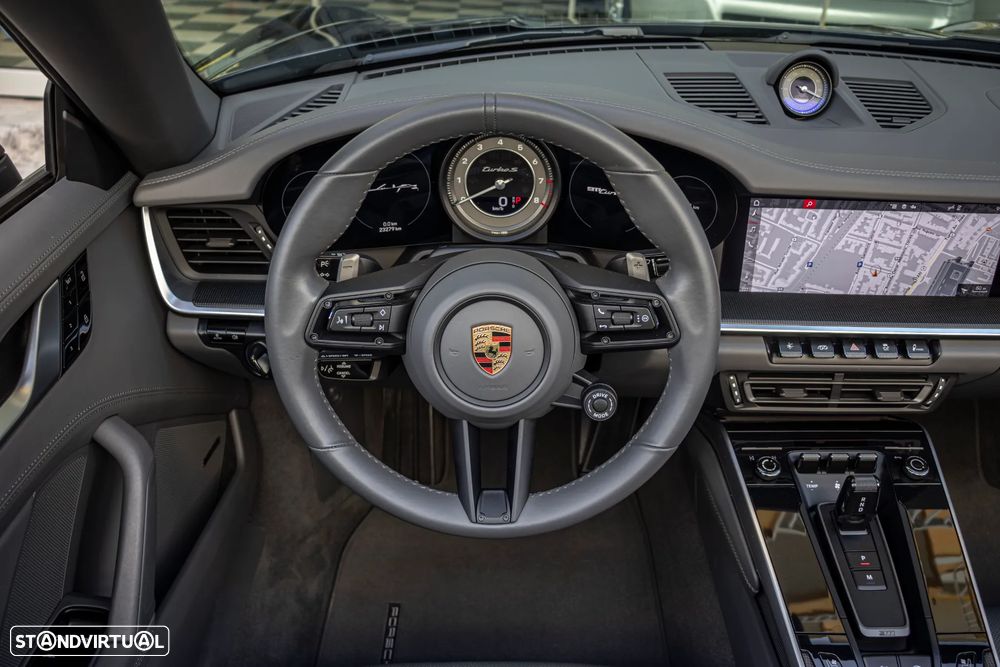 Porsche 911 (992) Turbo S PDK - 17