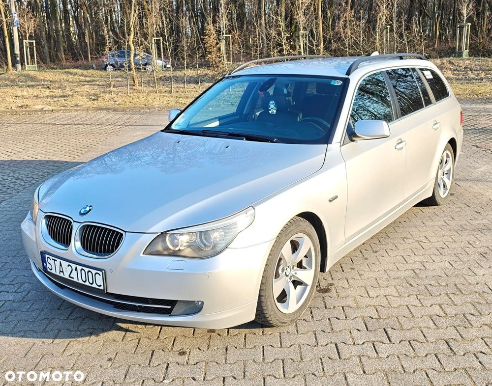 BMW Seria 5 523i - 4
