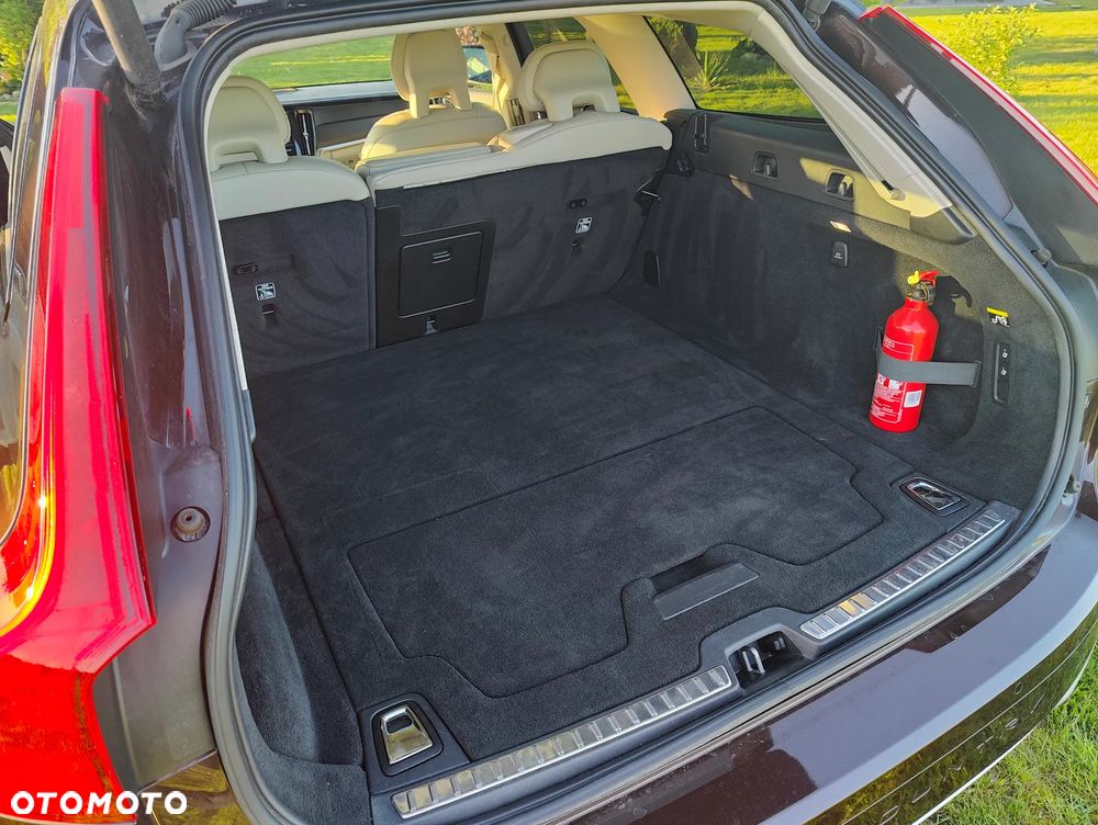 Volvo V90 Cross Country T6 AWD - 18