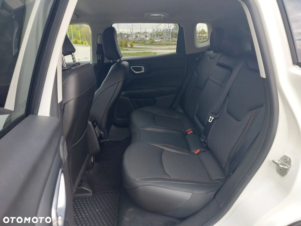 Jeep Compass 1.5 T4 mHEV Summit Winter Edition FWD S&S DCT - 14