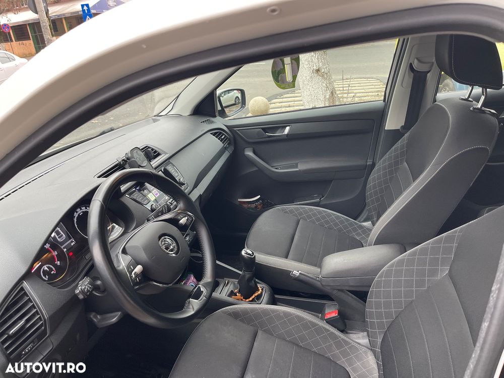 Skoda Fabia - 8
