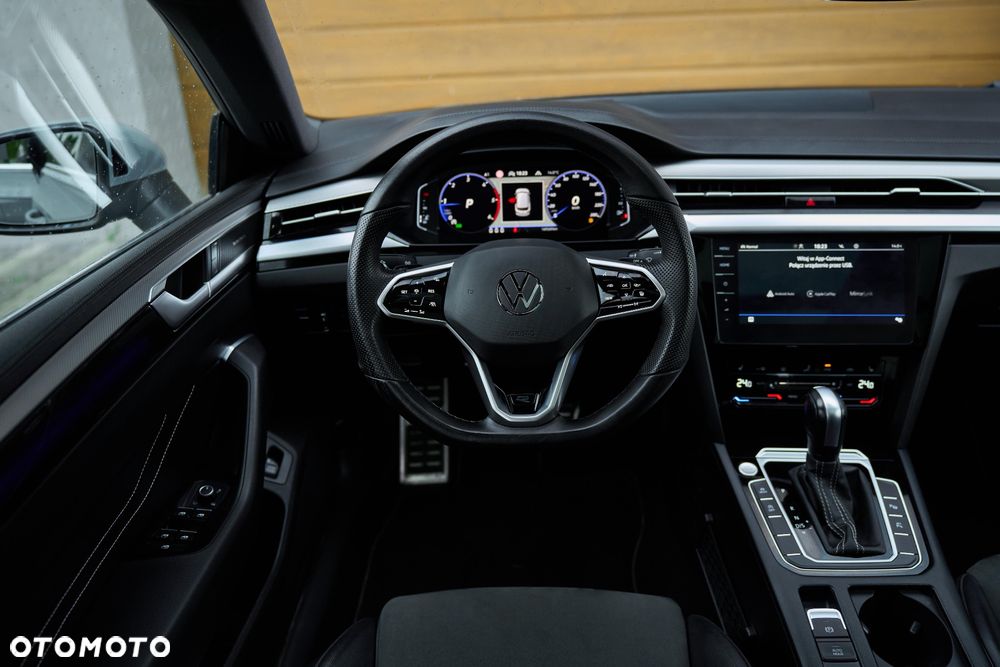 Volkswagen Arteon 2.0 TDI SCR R-Line DSG - 26