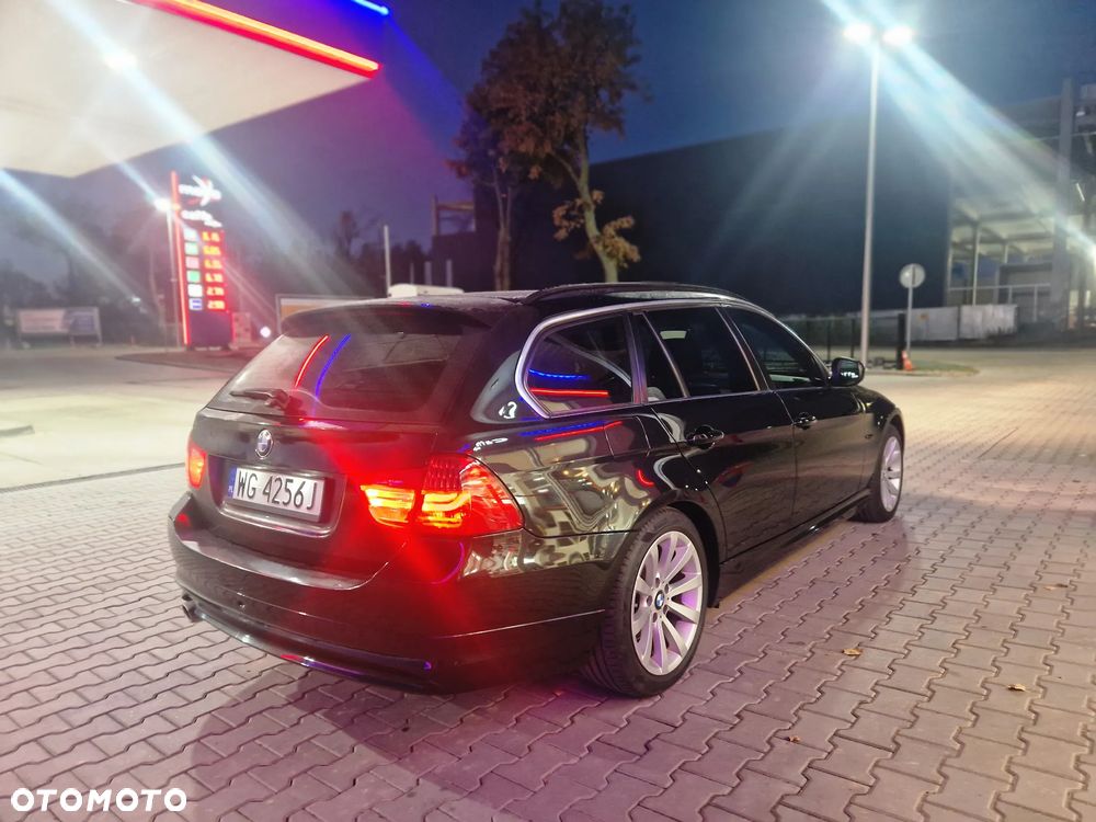 BMW Seria 3 318d - 3