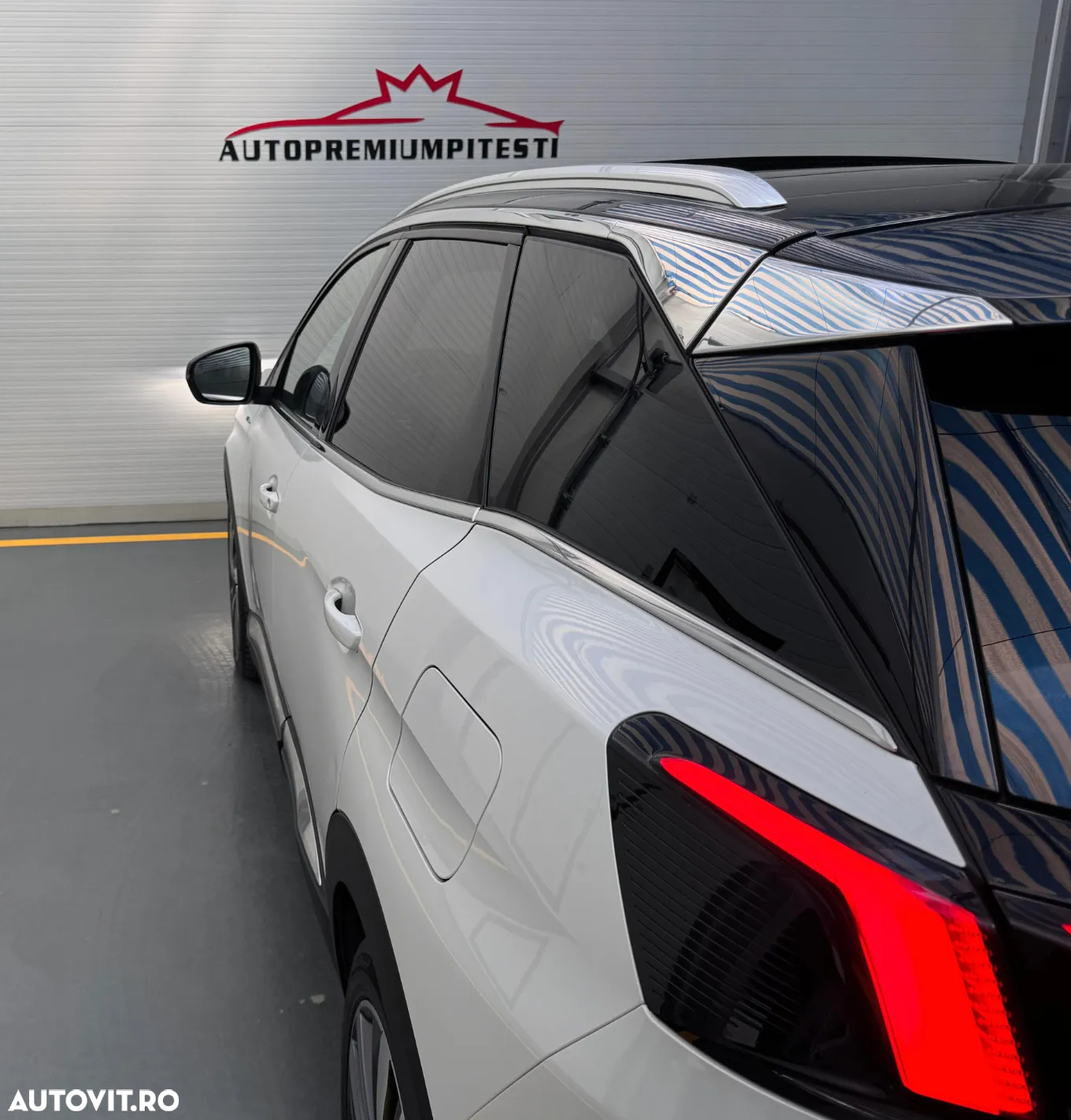 Peugeot 3008 Plug-In Hybrid 225 e-EAT8 GT - 17