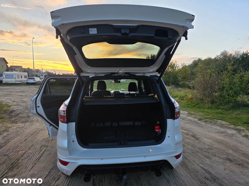 Ford Kuga - 19