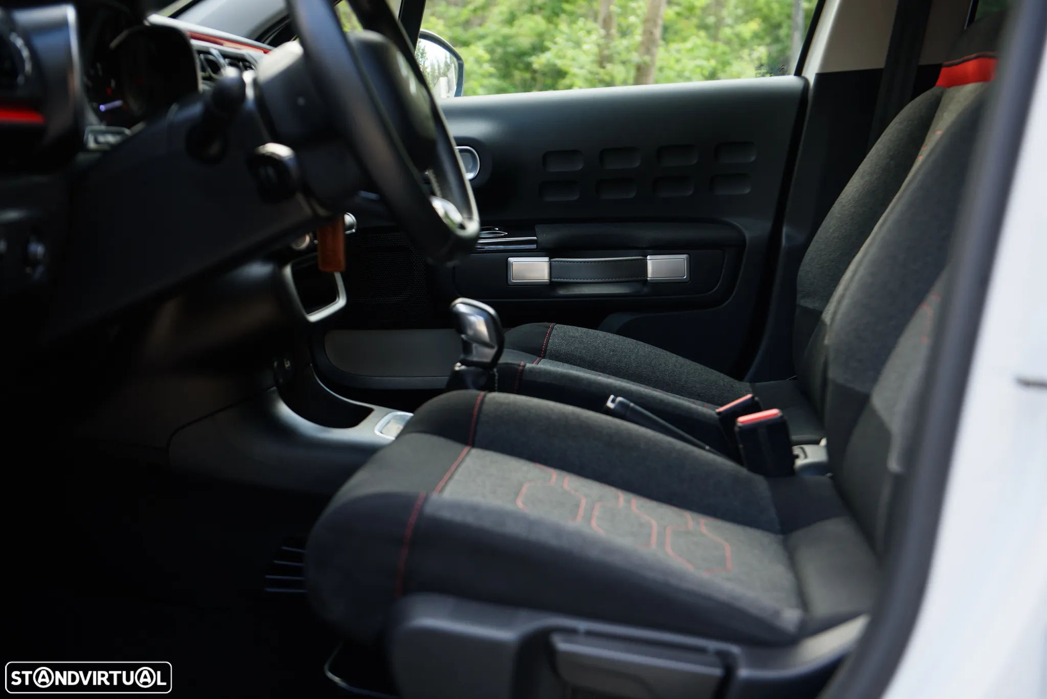 Citroën C3 1.2 PureTech Shine - 25