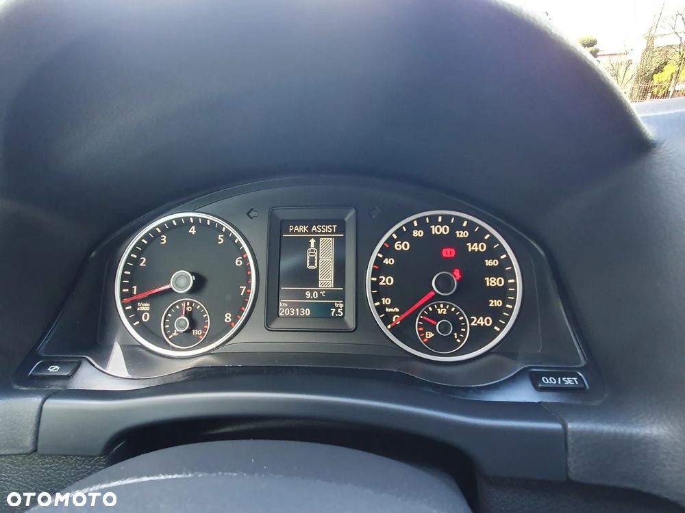 Volkswagen Tiguan - 37