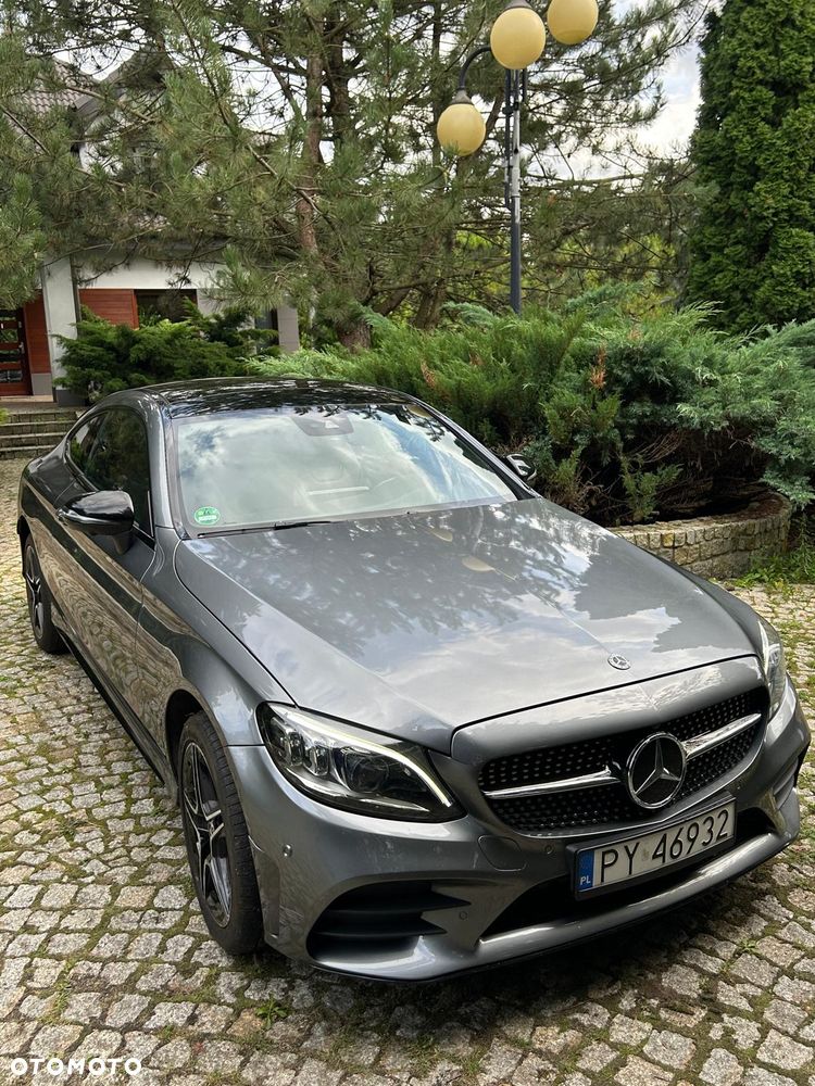 Mercedes-Benz Klasa C 300 9G-TRONIC - 4