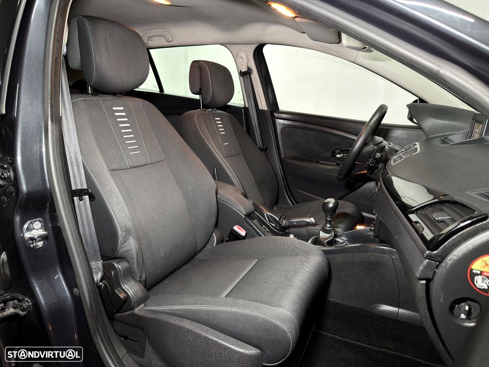 Renault Mégane Sport Tourer 1.5 dCi Dynamique S - 11