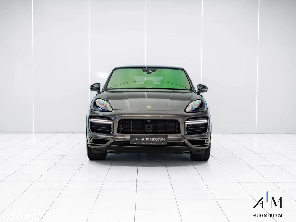 Porsche Cayenne Coupe Turbo S E-Hybrid - 4