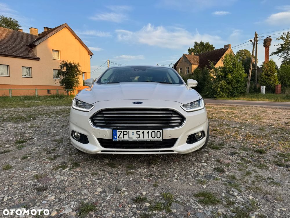 Ford Mondeo 2.0 EcoBoost Titanium - 2