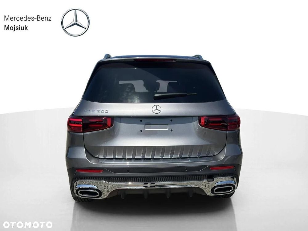 Mercedes-Benz GLB 200 AMG Line 7G-DCT - 7