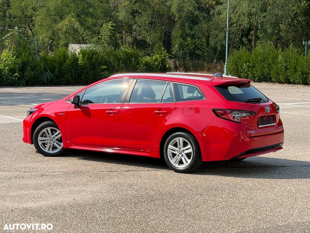 Toyota Corolla 1.8 HSD Business Plus - 10