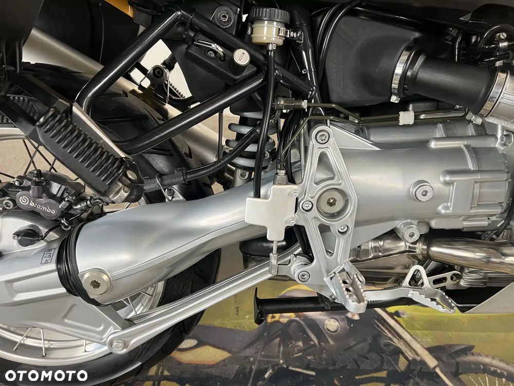 BMW R - 19