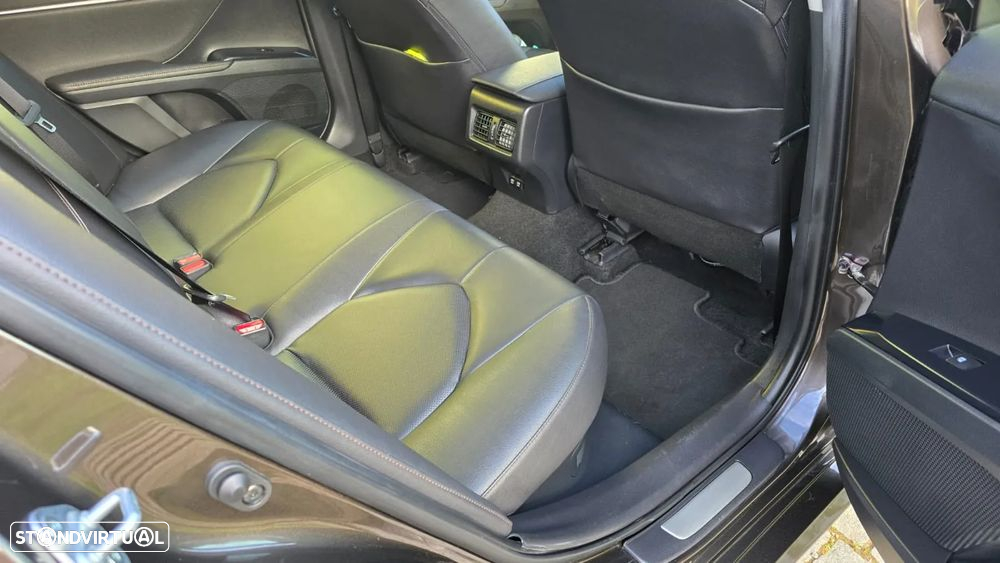 Toyota Camry 2.5 Hybrid Exclusive - 9
