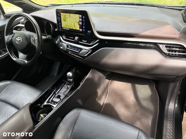 Toyota C-HR Style Selection - 26