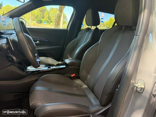 Peugeot 2008 1.2 Hybrid GT e-DCS6 - 8