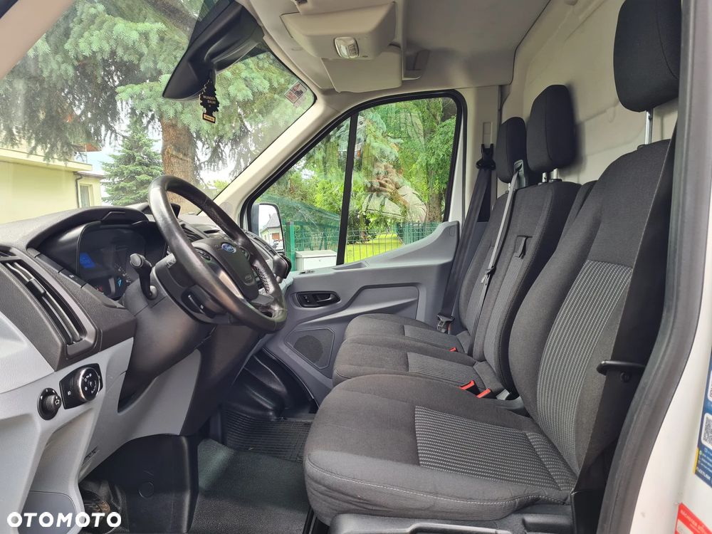 Ford Transit - 12