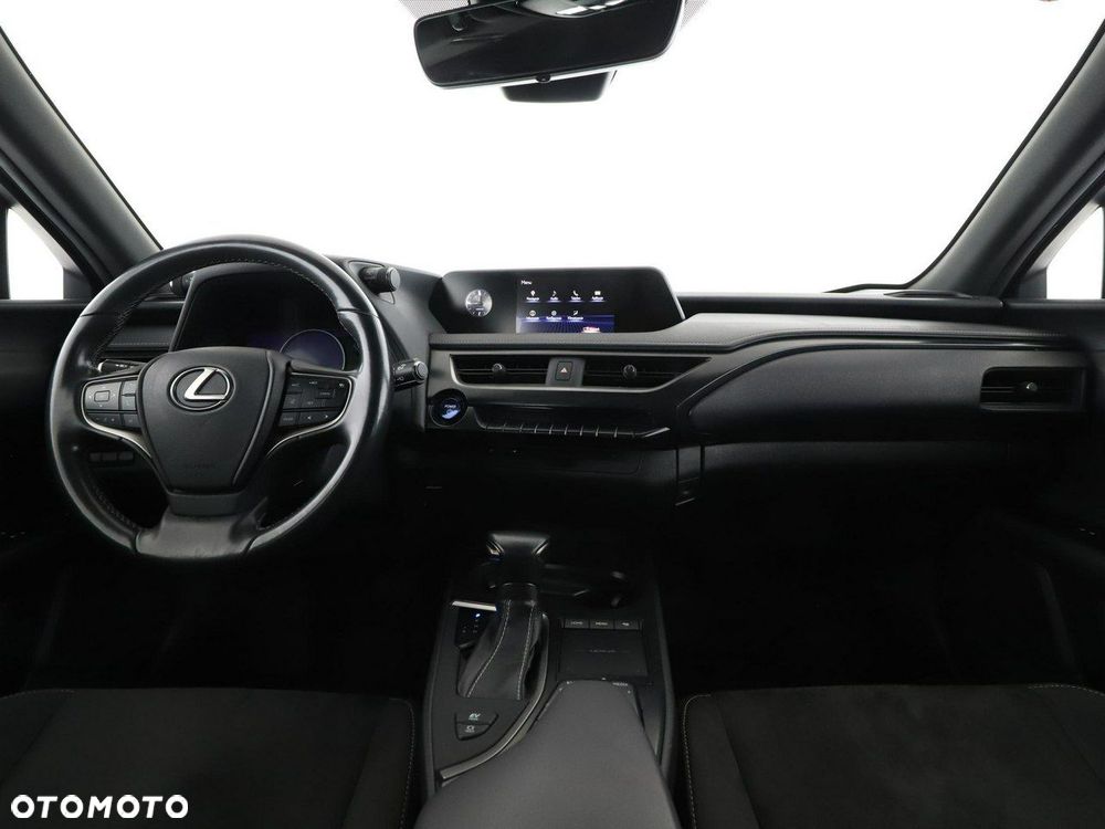 Lexus UX 250h Business Edition - 16