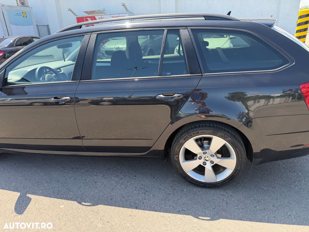 Skoda Octavia 1.6 TDI DSG Style - 8