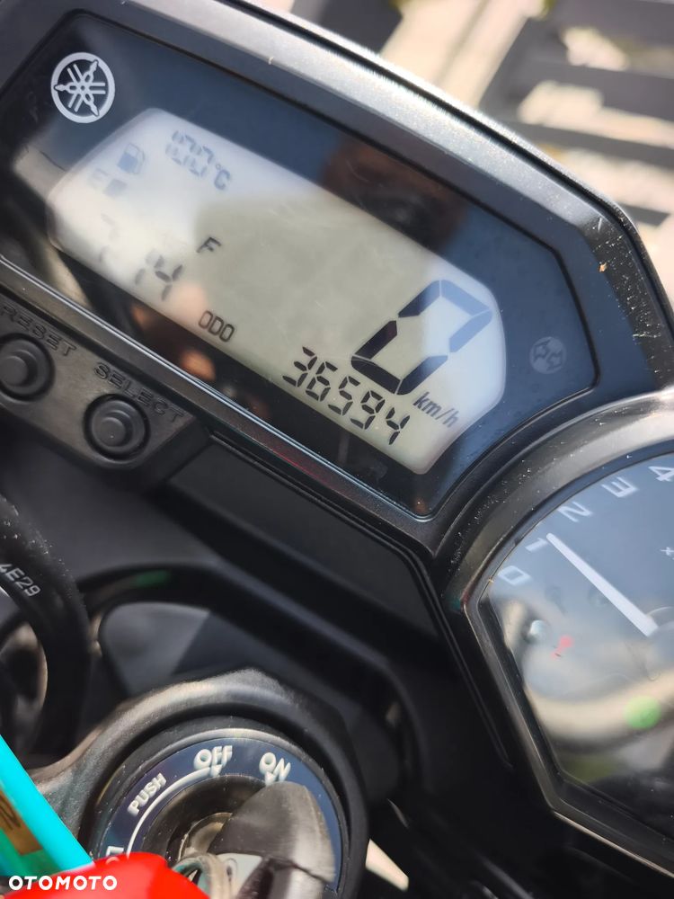 Yamaha XJ - 30
