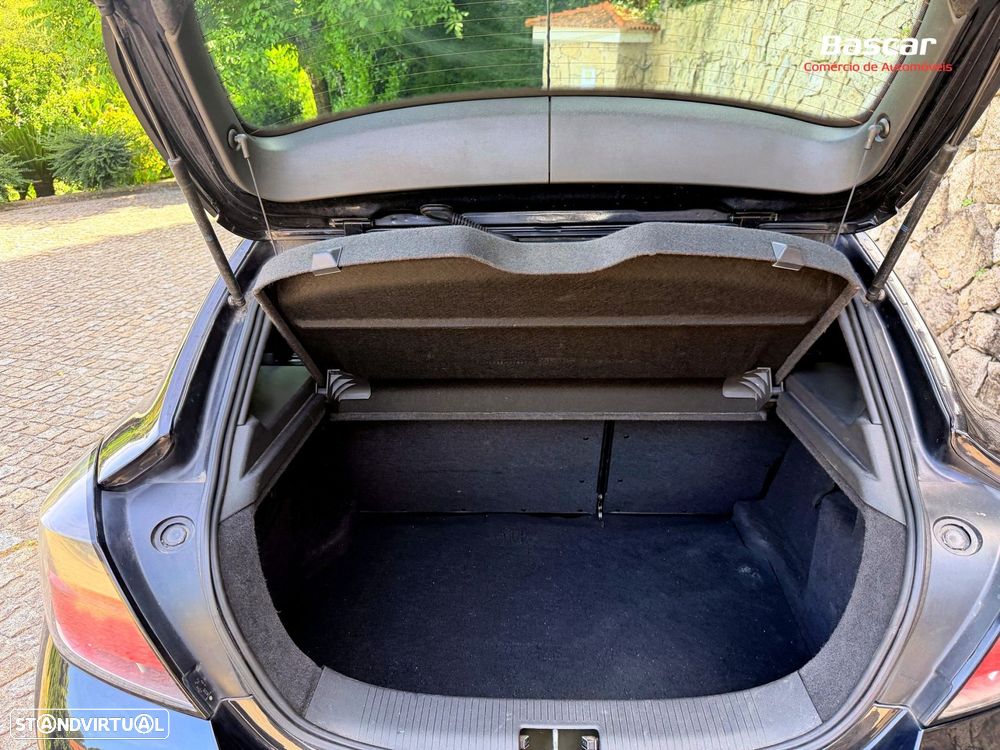 Opel Astra GTC 1.3 CDTI - 11