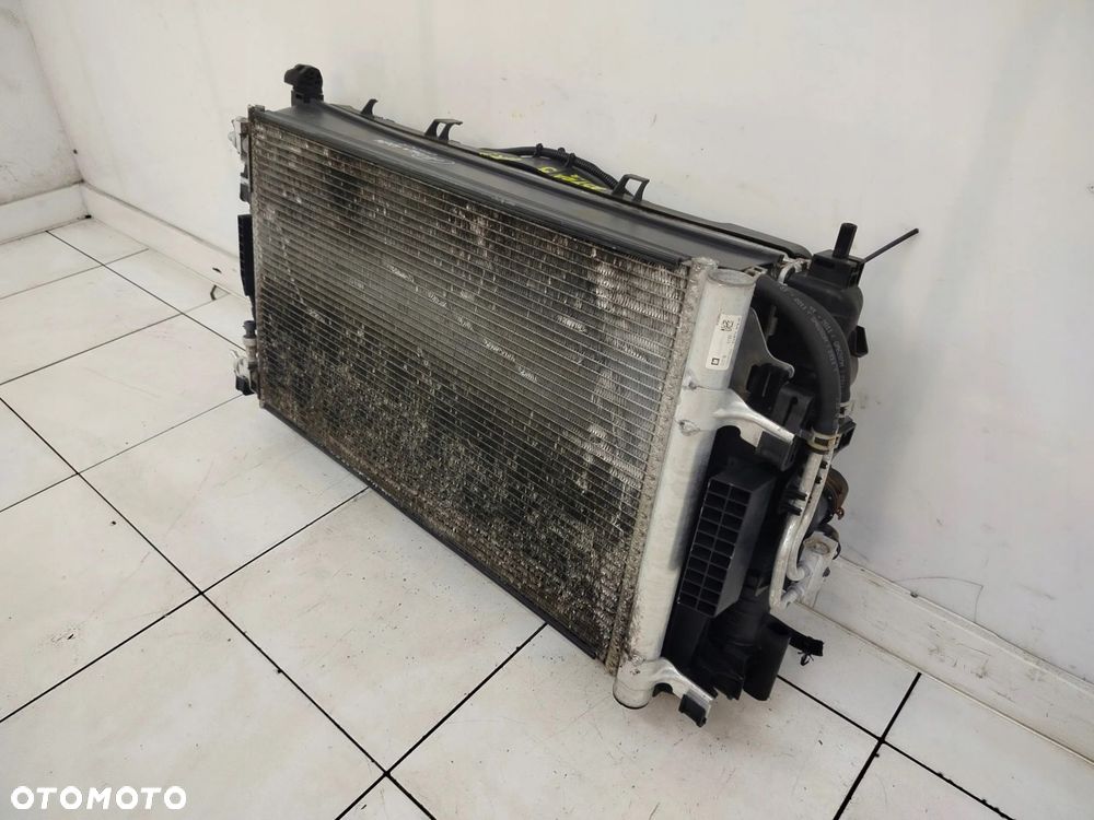 OPEL ASTRA J 09R- KOMPLET CHŁODNIC WENTYLATOR 1.6 BENZYNA AUTOMAT - 3