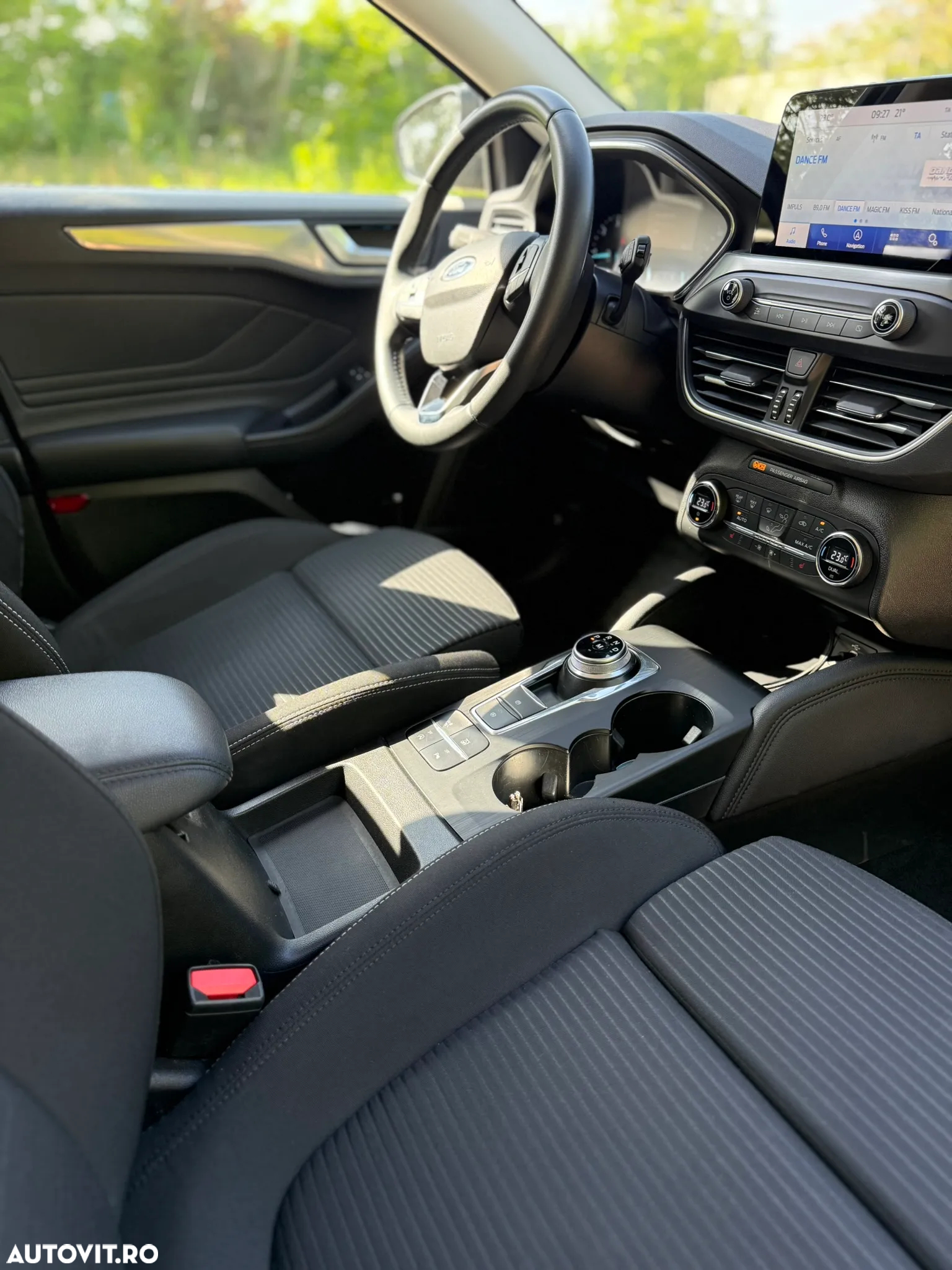 Ford Focus 1.5 EcoBlue Start-Stopp-System Aut. TITANIUM - 8