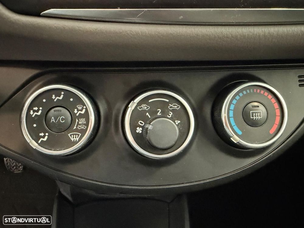 Toyota Yaris 1.0 VVT-i Comfort +PS Style+P.Techno - 12